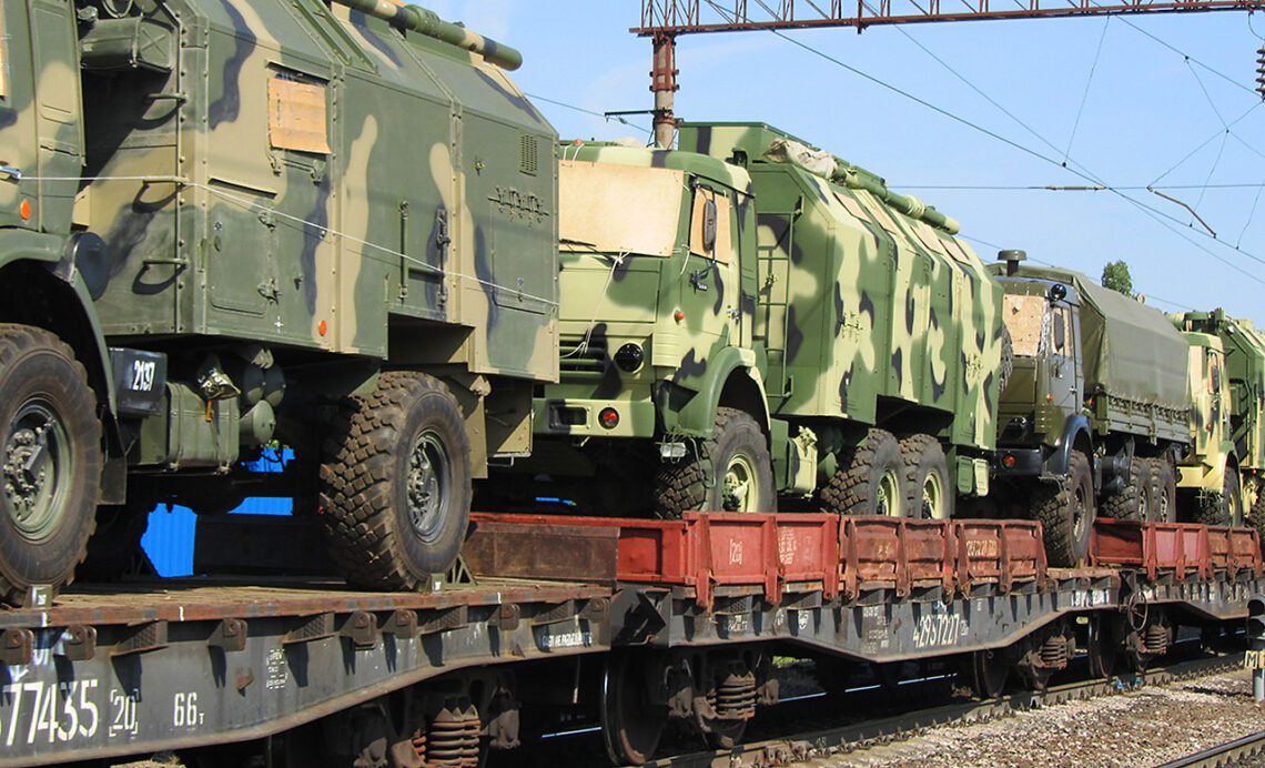 военные