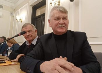 польский политик поддерживает лукашенко