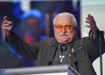 Лех Валенса